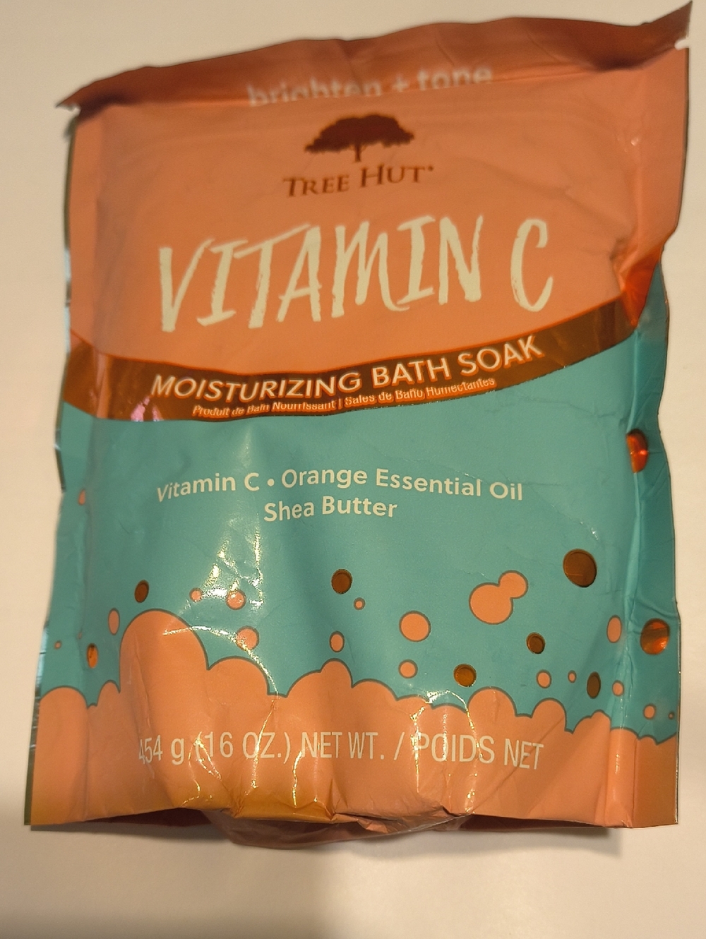 Brand New Tree Hut Bath Soak